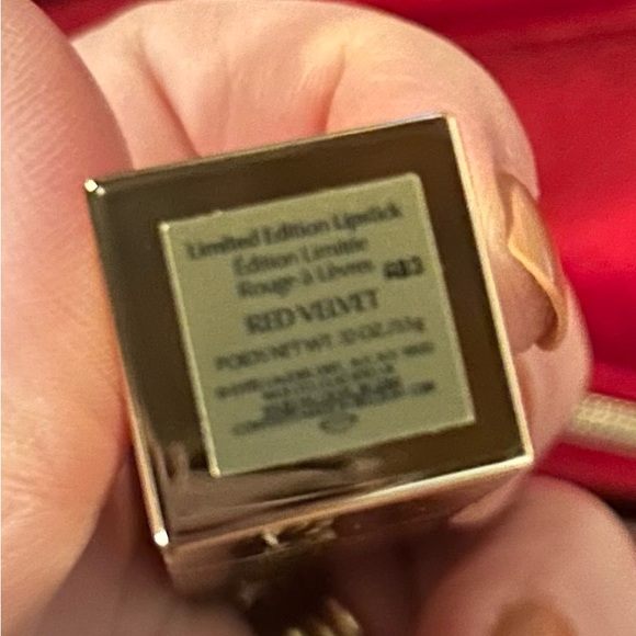 Estee Lauder Limited Edition Red Velvet Lipstick. New - Picture 3 of 3
